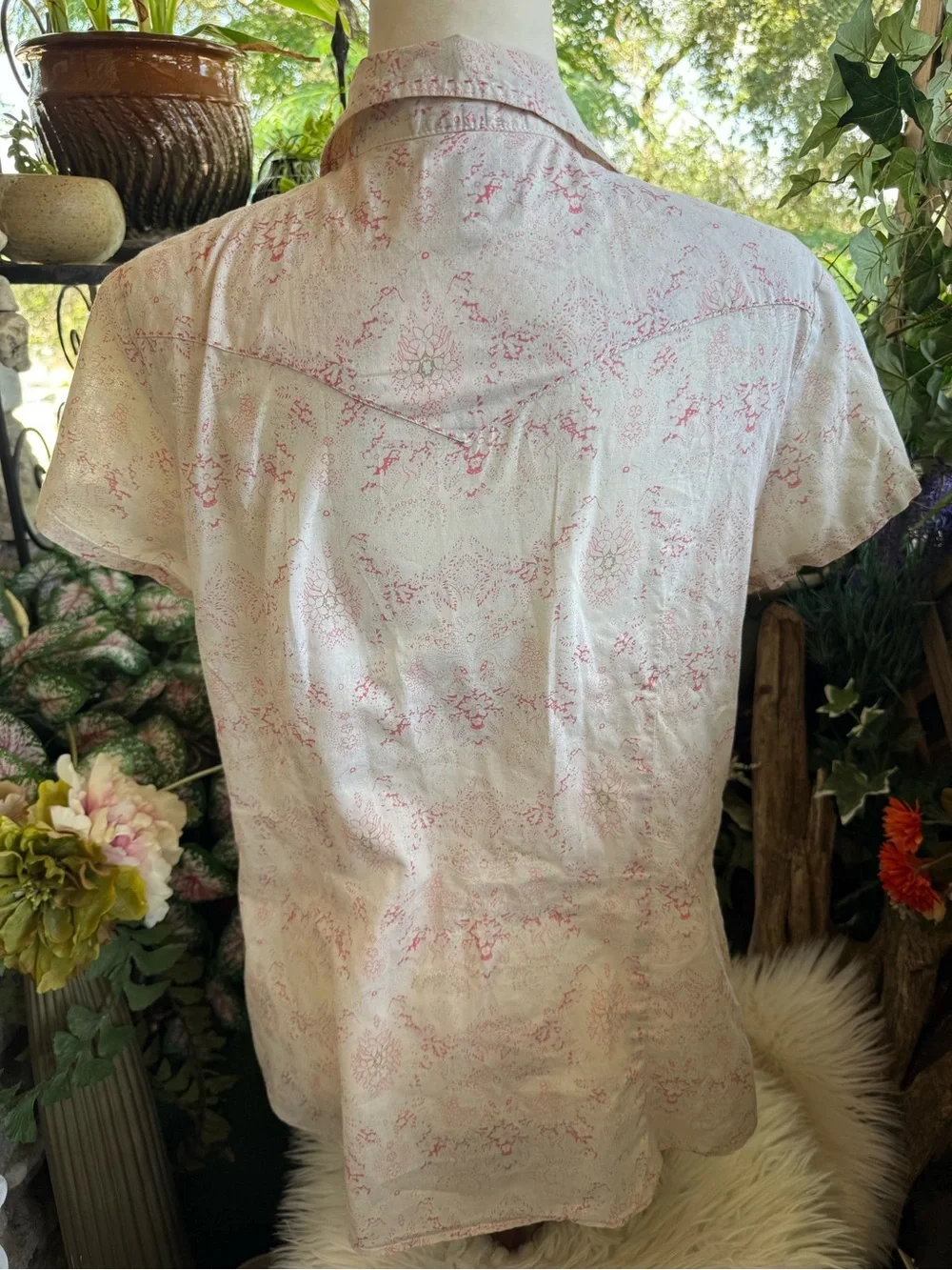 Vintage Cowboy Western Floral Button-Up Short Sleeve Blouse - Picture 9 of 11